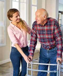 aide à domicile aide personne âgée